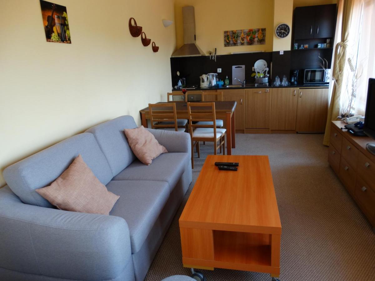 Snezhankas Apartment Pamporovo Eksteriør billede